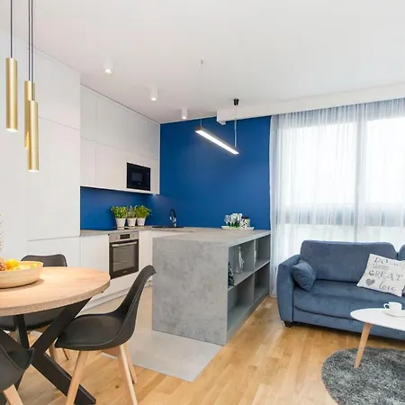 Rodzinny Portova Гдыня